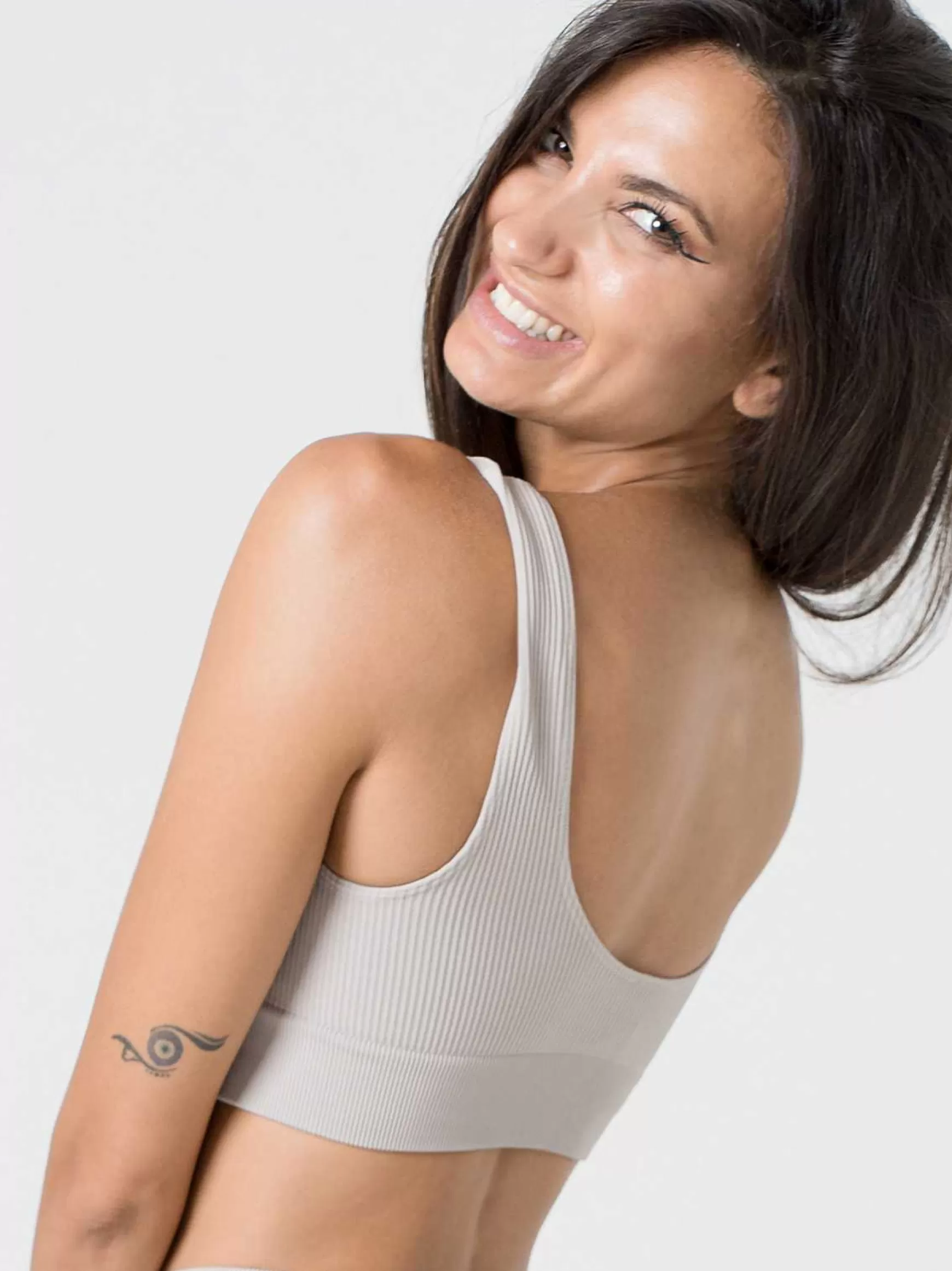 Armonika Top Sportswear Donna In Microfibra Beige Effetto Push Up Modellante E Contenitivo A Costine*Invertika Fashion
