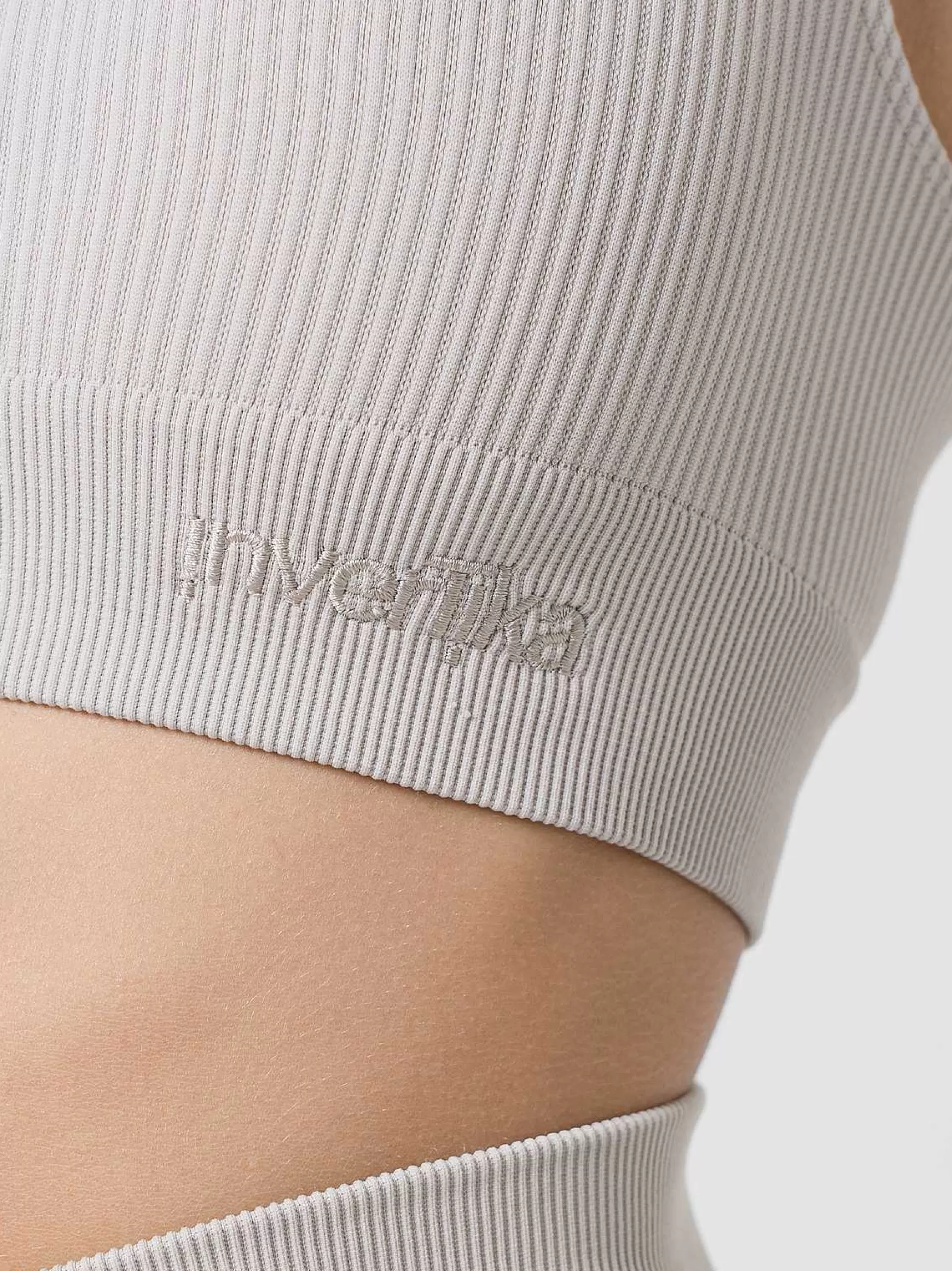 Armonika Top Sportswear Donna In Microfibra Beige Effetto Push Up Modellante E Contenitivo A Costine*Invertika Fashion