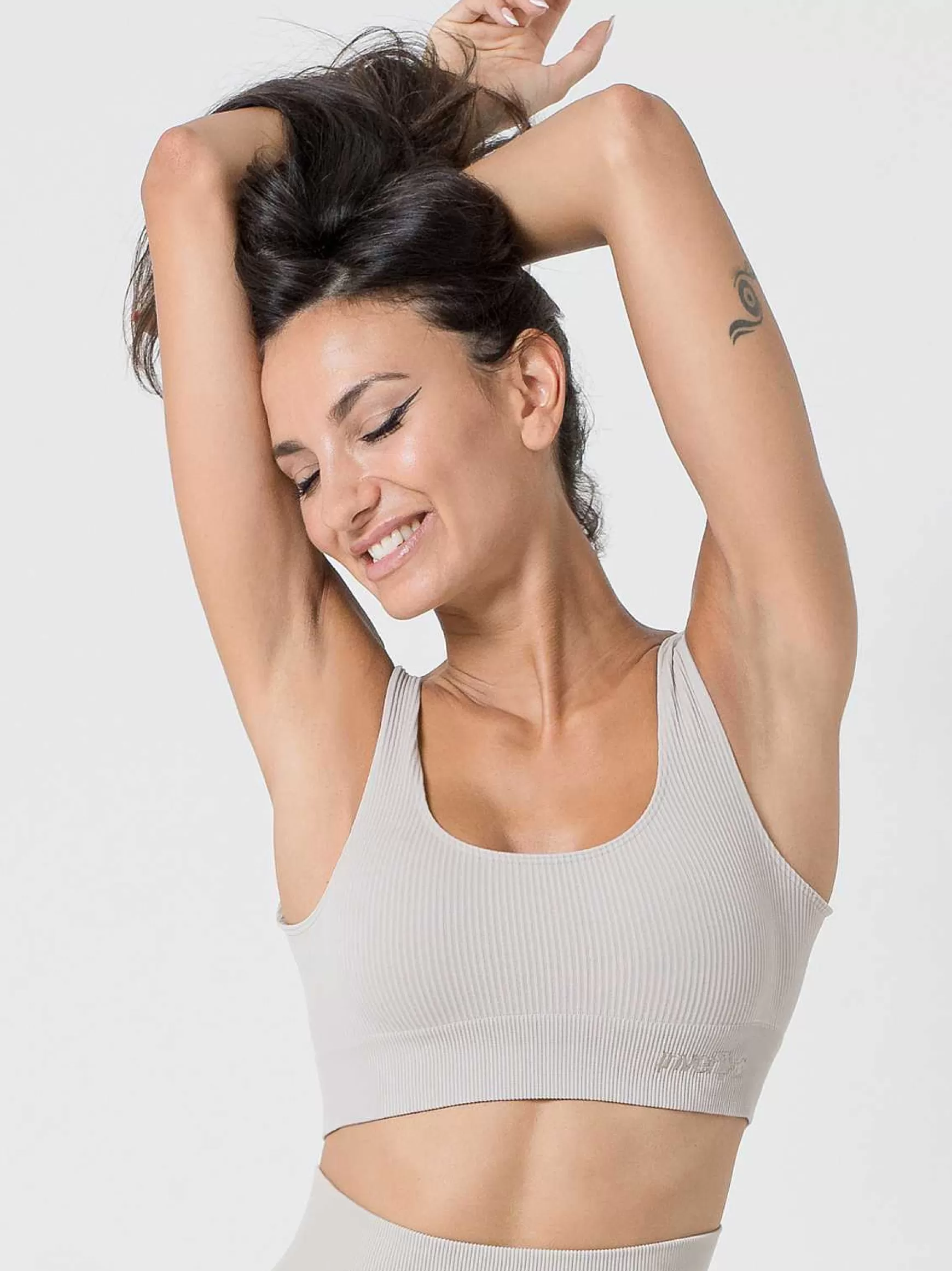 Armonika Top Sportswear Donna In Microfibra Beige Effetto Push Up Modellante E Contenitivo A Costine*Invertika Fashion