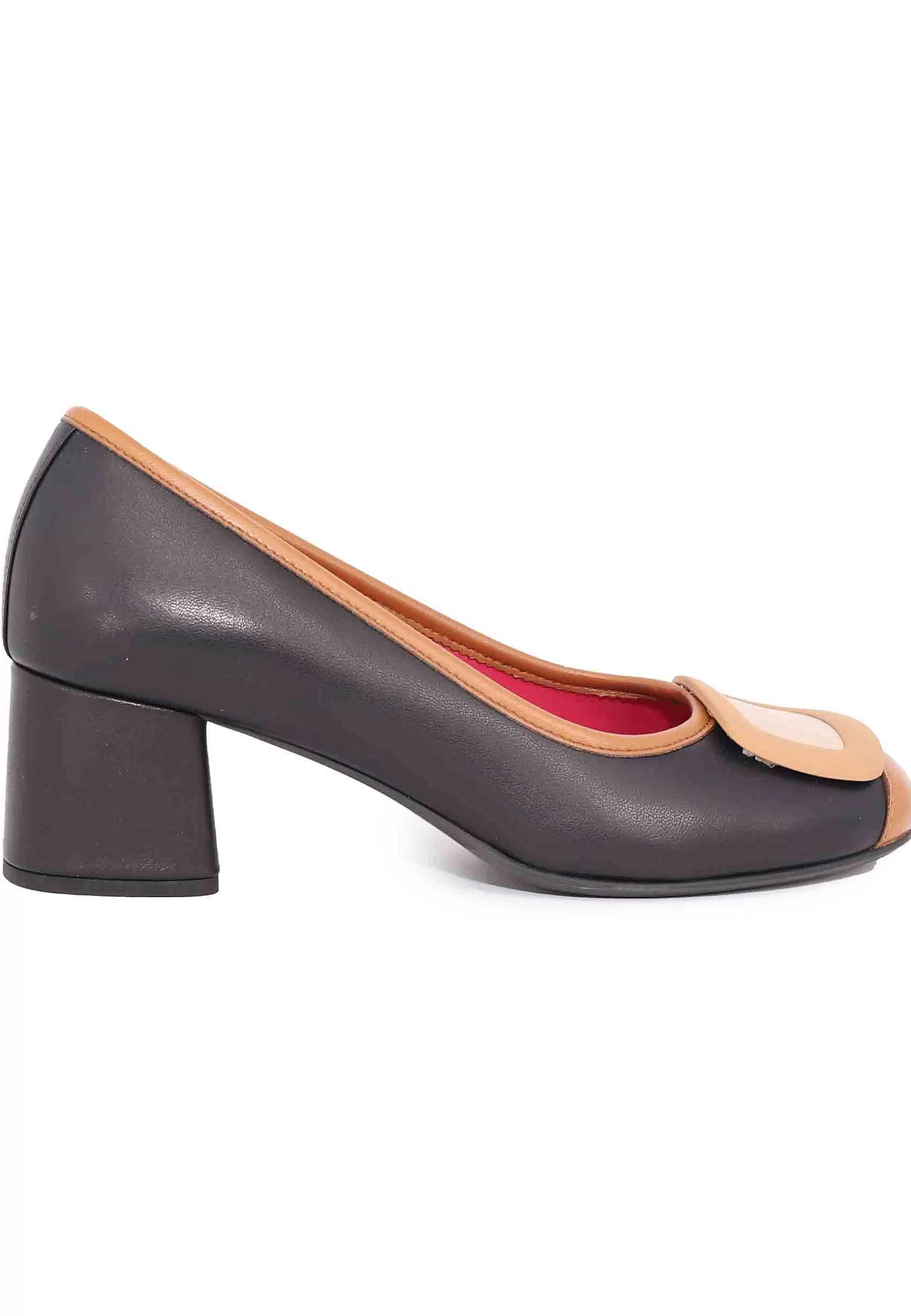 Decollete Donna In Pelle Nera Con Accessorio E Punta Tonda*Le Babe Outlet