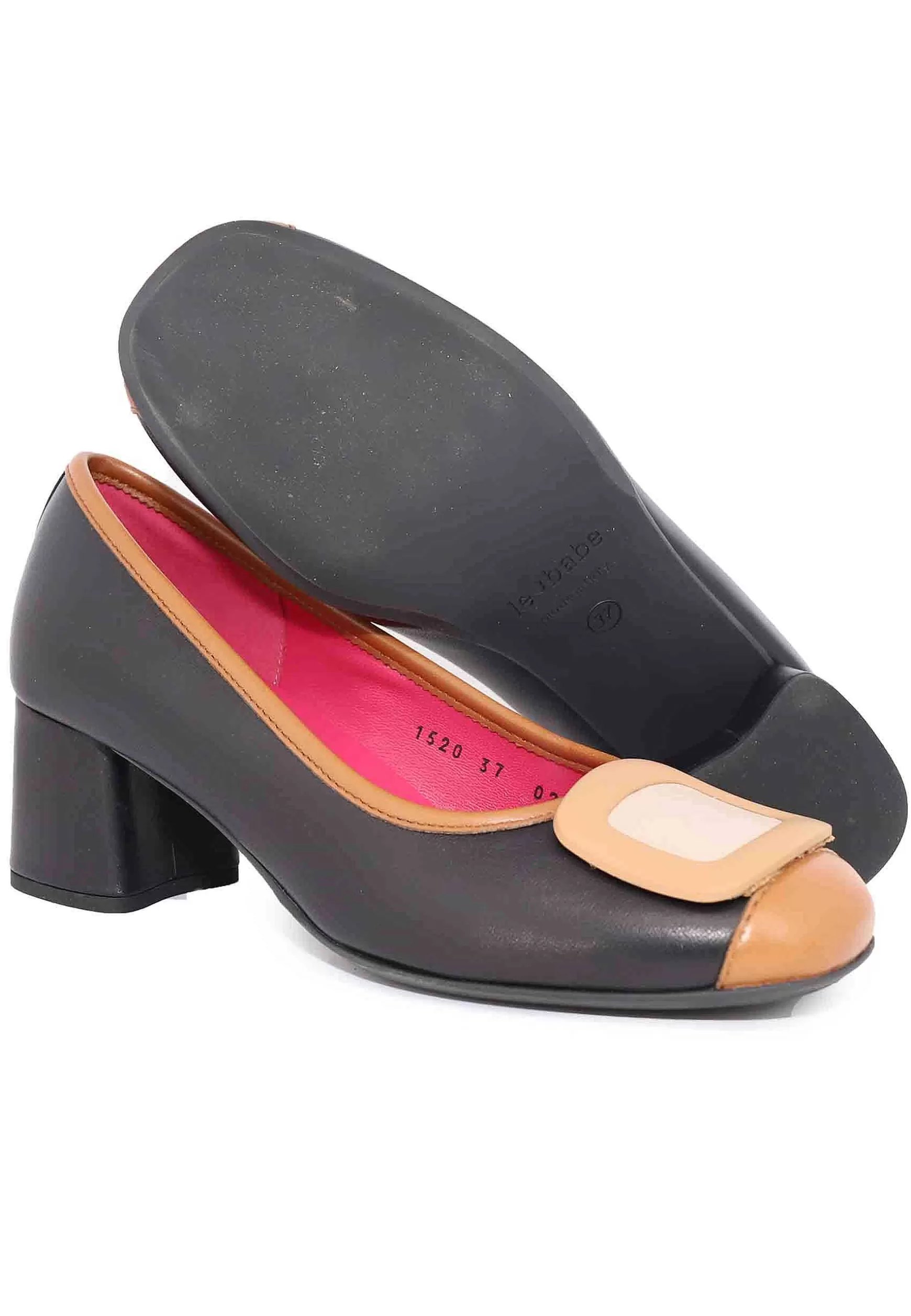 Decollete Donna In Pelle Nera Con Accessorio E Punta Tonda*Le Babe Outlet